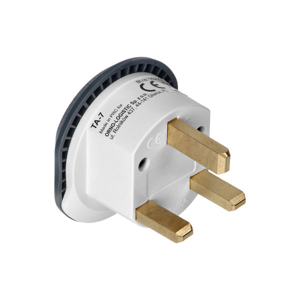 Travel adapter - Go to UK, 230V/13A universal socket, british plug (type G) Travel adapter - Go to UK, 230V/13A universal socket, british plug (type G)