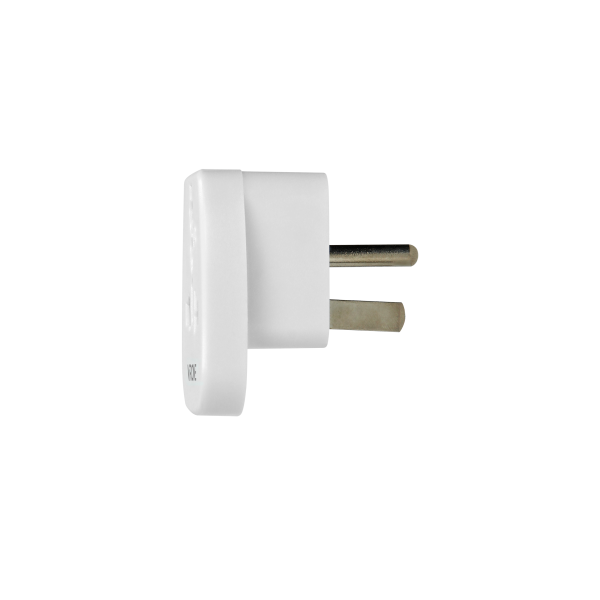 Travel adapter - World to USA, 110-230V/10A, white