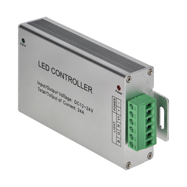 Wireless radio frequency (RF) controller for RGB strips (multi-coloured LED lighting sets)